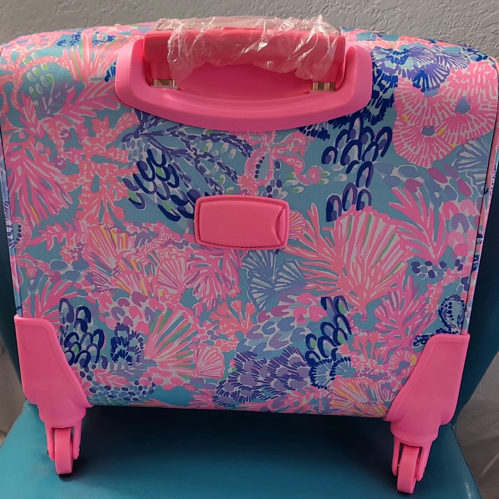 Rare Lilly Pulitzer Rolling Carry On Luggage - Picture 2 of 10